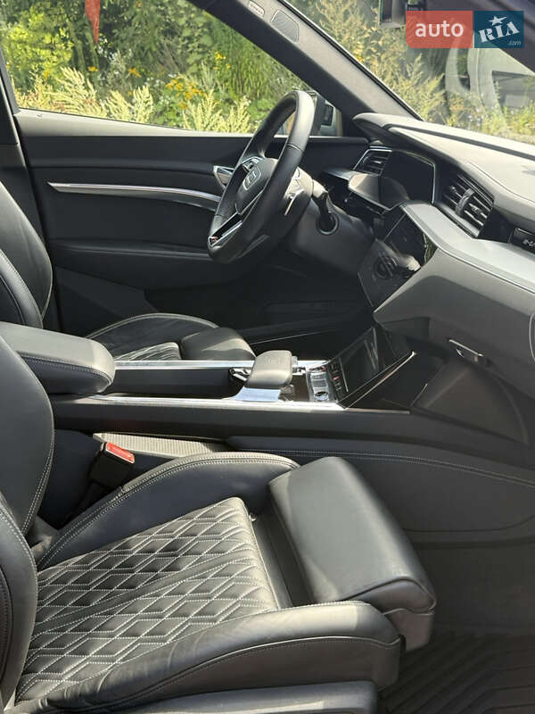 Внедорожник / Кроссовер Audi e-tron S Sportback 2022 в Львове