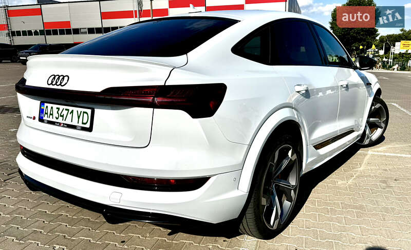 Позашляховик / Кросовер Audi e-tron S Sportback 2021 в Києві фото 6 Позашляховик / Кросовер Audi e-tron S Sportback 2021 в Києві