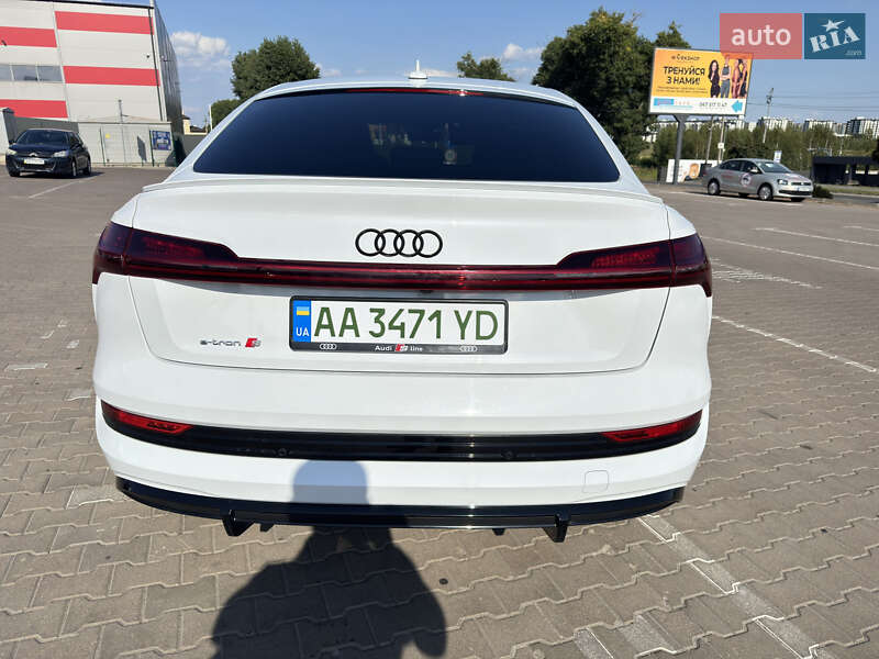 Позашляховик / Кросовер Audi e-tron S Sportback 2021 в Києві фото 16 Позашляховик / Кросовер Audi e-tron S Sportback 2021 в Києві