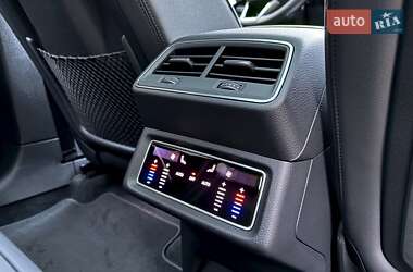Внедорожник / Кроссовер Audi e-tron S Sportback 2022 в 