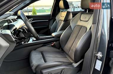Внедорожник / Кроссовер Audi e-tron S Sportback 2022 в 