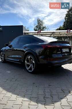 Позашляховик / Кросовер Audi e-tron S Sportback 2021 в  фото 19 Позашляховик / Кросовер Audi e-tron S Sportback 2021 в