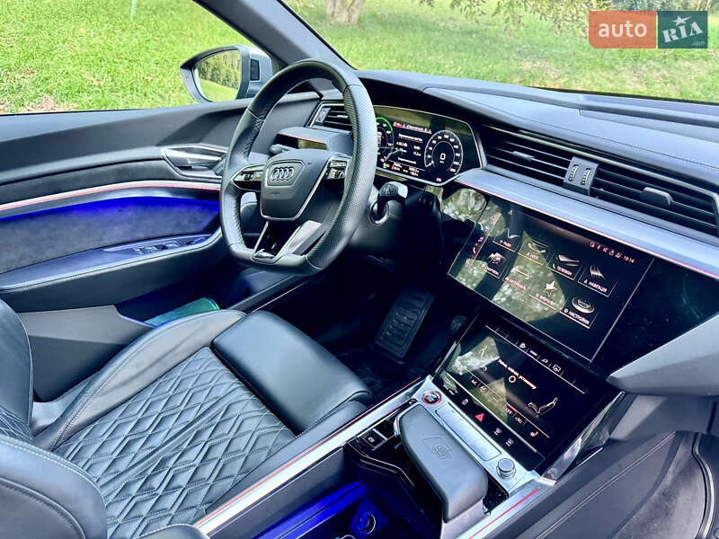 Позашляховик / Кросовер Audi e-tron S Sportback 2021 в Тернополі фото 45 Позашляховик / Кросовер Audi e-tron S Sportback 2021 в Тернополі