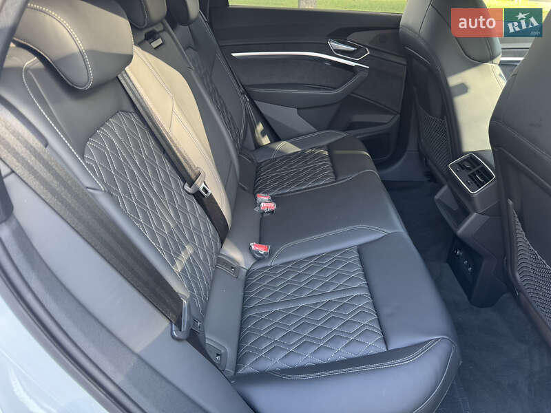 Внедорожник / Кроссовер Audi e-tron S Sportback 2022 в Киеве