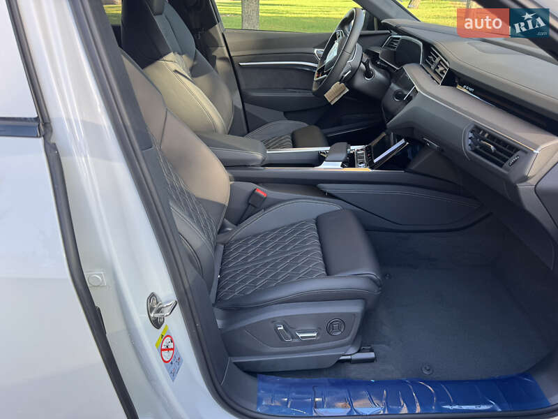 Внедорожник / Кроссовер Audi e-tron S Sportback 2022 в Киеве