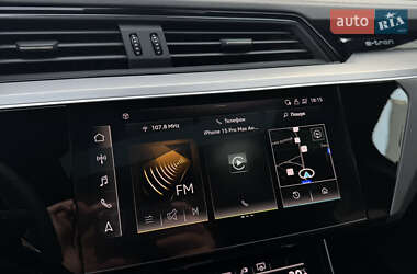 Внедорожник / Кроссовер Audi e-tron S Sportback 2021 в 