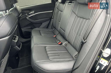 Внедорожник / Кроссовер Audi e-tron S Sportback 2022 в 