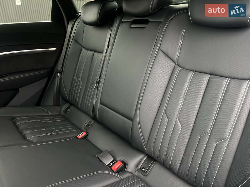 Внедорожник / Кроссовер Audi e-tron S Sportback 2022 в Луцке