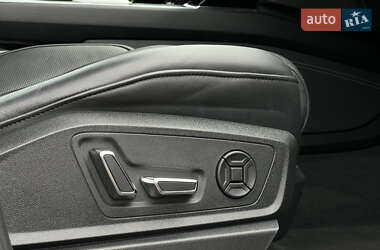 Внедорожник / Кроссовер Audi e-tron S Sportback 2022 в 