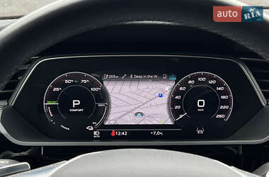 Внедорожник / Кроссовер Audi e-tron S Sportback 2022 в 