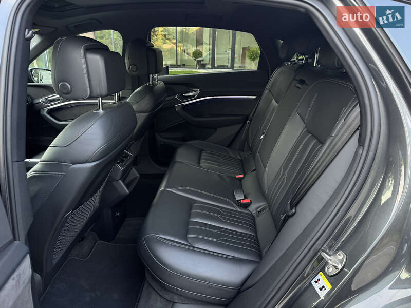 Внедорожник / Кроссовер Audi e-tron S Sportback 2021 в Ужгороде