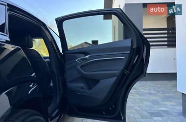 Внедорожник / Кроссовер Audi e-tron S Sportback 2022 в 