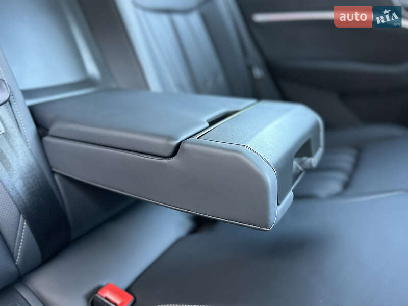 Позашляховик / Кросовер Audi e-tron S Sportback 2022 в Луцьку фото 90 Позашляховик / Кросовер Audi e-tron S Sportback 2022 в Луцьку