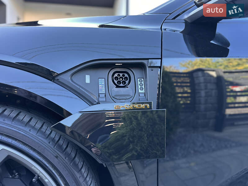 Позашляховик / Кросовер Audi e-tron S Sportback 2022 в Луцьку фото 23 Позашляховик / Кросовер Audi e-tron S Sportback 2022 в Луцьку