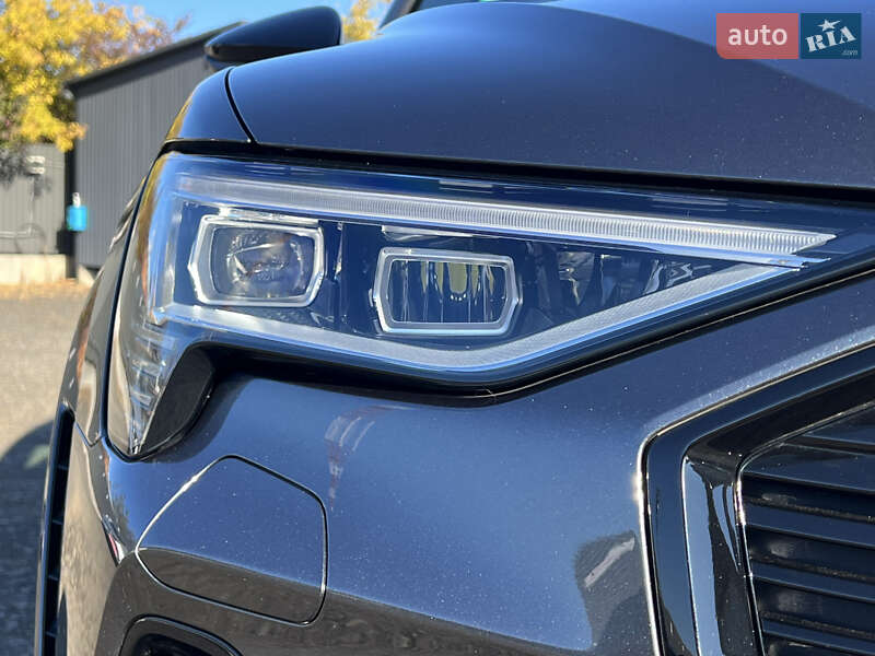 Позашляховик / Кросовер Audi e-tron S Sportback 2022 в Луцьку