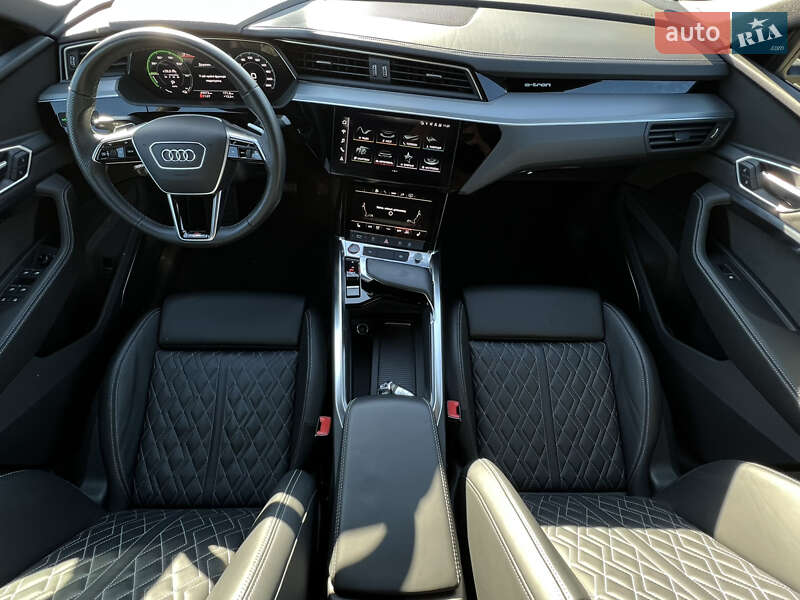 Позашляховик / Кросовер Audi e-tron S Sportback 2022 в Луцьку