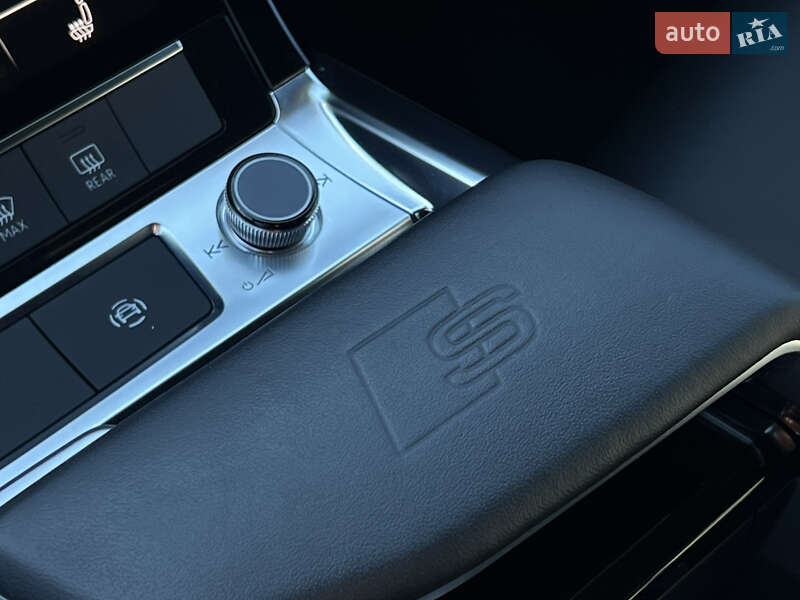 Позашляховик / Кросовер Audi e-tron S Sportback 2022 в Луцьку