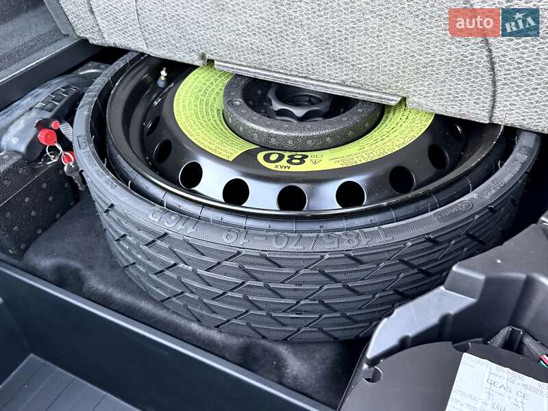 Внедорожник / Кроссовер Audi e-tron S Sportback 2021 в Киеве фото 19 Внедорожник / Кроссовер Audi e-tron S Sportback 2021 в Киеве