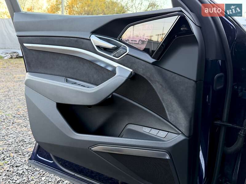 Внедорожник / Кроссовер Audi e-tron S Sportback 2021 в Киеве фото 25 Внедорожник / Кроссовер Audi e-tron S Sportback 2021 в Киеве