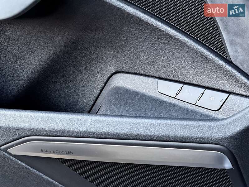 Внедорожник / Кроссовер Audi e-tron S Sportback 2021 в Киеве фото 26 Внедорожник / Кроссовер Audi e-tron S Sportback 2021 в Киеве