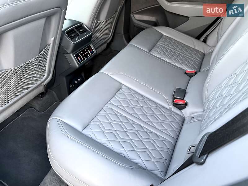 Внедорожник / Кроссовер Audi e-tron S Sportback 2021 в Киеве фото 51 Внедорожник / Кроссовер Audi e-tron S Sportback 2021 в Киеве