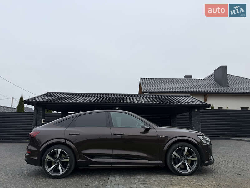 Позашляховик / Кросовер Audi e-tron S Sportback 2021 в Тернополі фото 15 Позашляховик / Кросовер Audi e-tron S Sportback 2021 в Тернополі