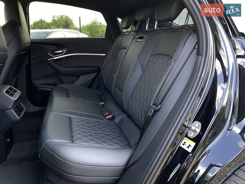 Внедорожник / Кроссовер Audi e-tron S Sportback 2023 в Львове