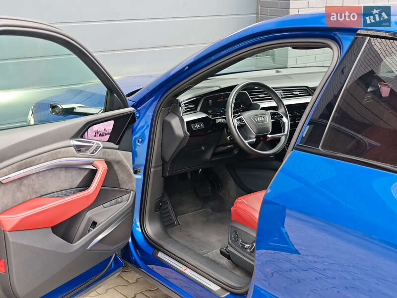 Позашляховик / Кросовер Audi e-tron S Sportback 2021 в Луцьку