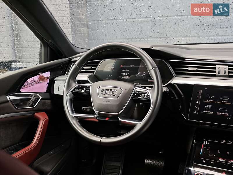 Позашляховик / Кросовер Audi e-tron S Sportback 2021 в Луцьку