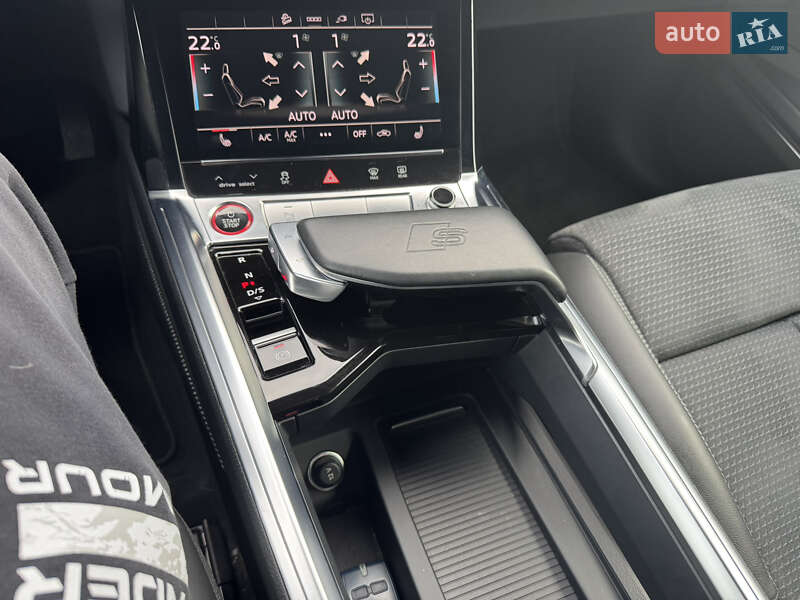 Позашляховик / Кросовер Audi e-tron S Sportback 2022 в Дніпрі фото 10 Позашляховик / Кросовер Audi e-tron S Sportback 2022 в Дніпрі