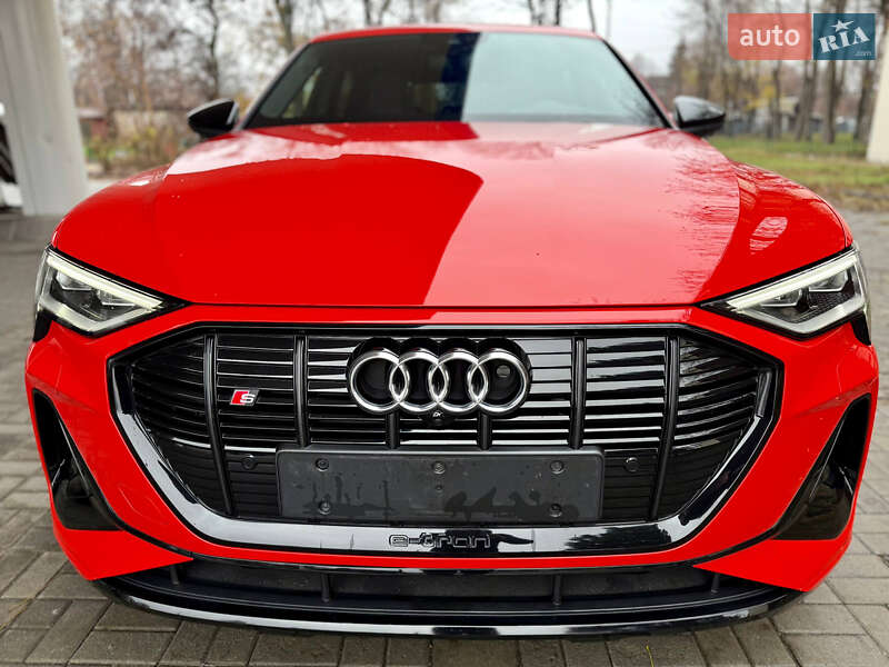 Внедорожник / Кроссовер Audi e-tron S Sportback 2022 в Днепре