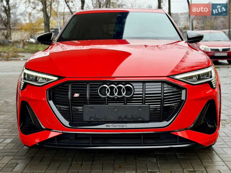 Внедорожник / Кроссовер Audi e-tron S Sportback 2022 в Днепре