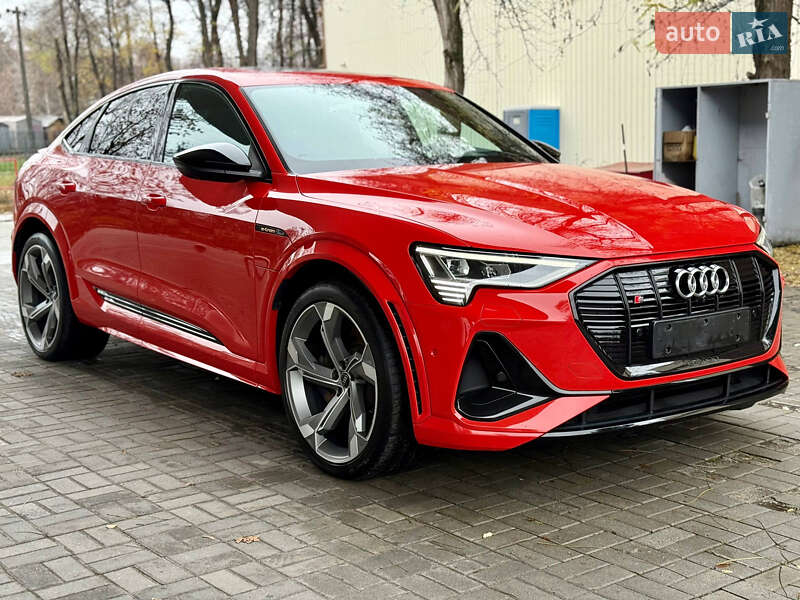 Внедорожник / Кроссовер Audi e-tron S Sportback 2022 в Днепре