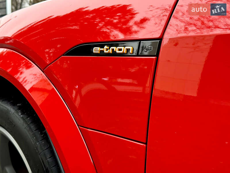 Внедорожник / Кроссовер Audi e-tron S Sportback 2022 в Днепре
