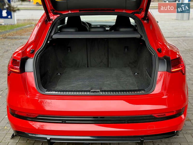 Внедорожник / Кроссовер Audi e-tron S Sportback 2022 в Днепре