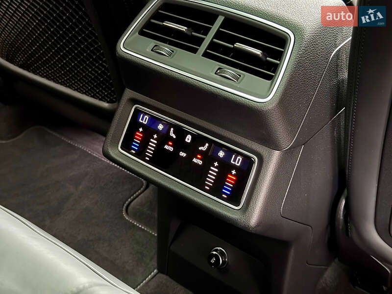 Внедорожник / Кроссовер Audi e-tron S Sportback 2022 в Днепре