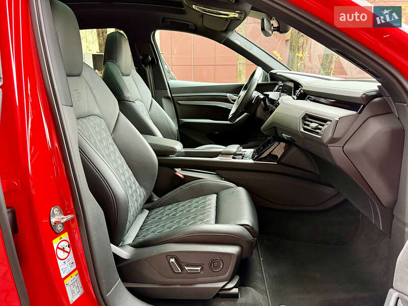 Внедорожник / Кроссовер Audi e-tron S Sportback 2022 в Днепре
