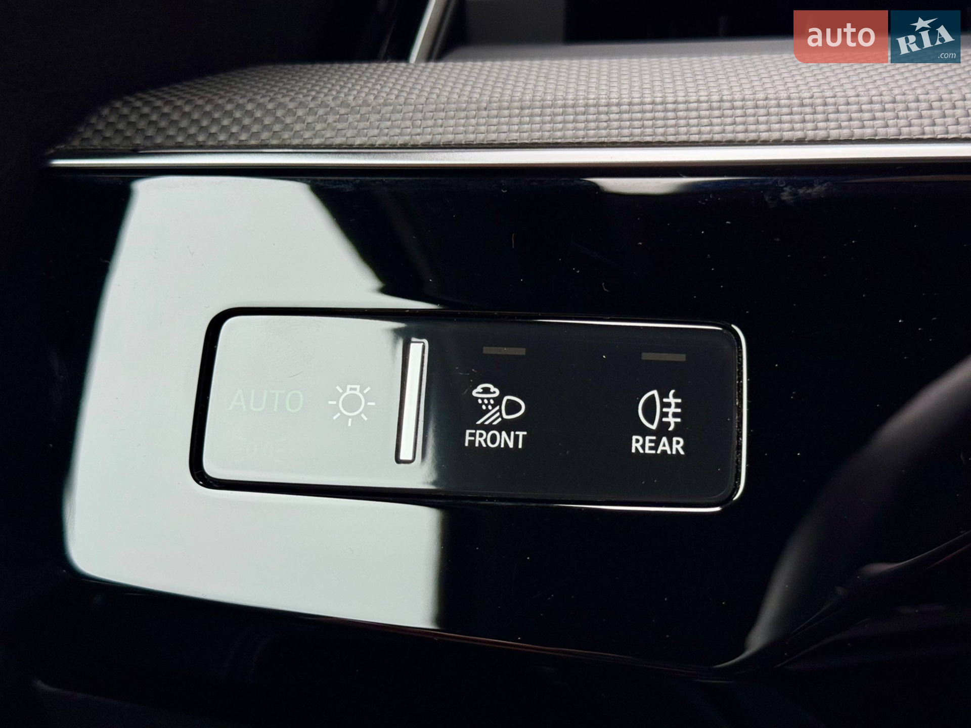 2022 Audi e-tron S Sportback - мініатюра 93