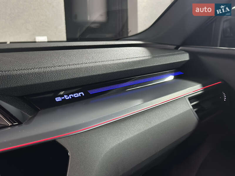 Позашляховик / Кросовер Audi e-tron S Sportback 2021 в Ужгороді фото 6 Позашляховик / Кросовер Audi e-tron S Sportback 2021 в Ужгороді