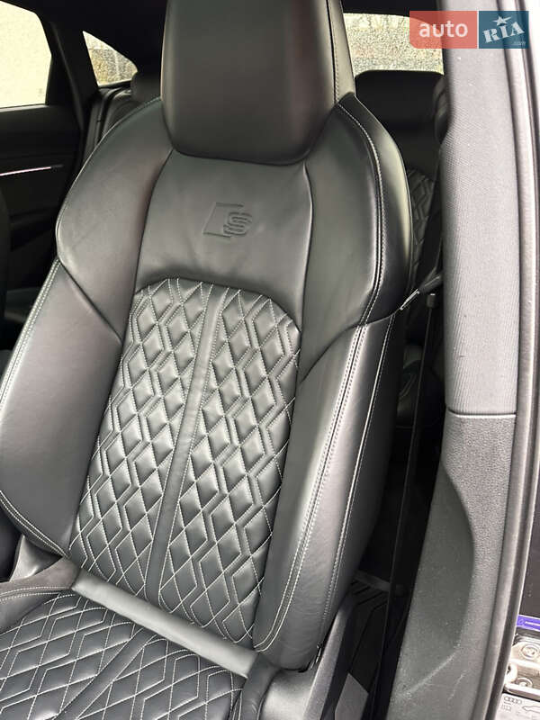 Позашляховик / Кросовер Audi e-tron S Sportback 2021 в Ужгороді фото 44 Позашляховик / Кросовер Audi e-tron S Sportback 2021 в Ужгороді