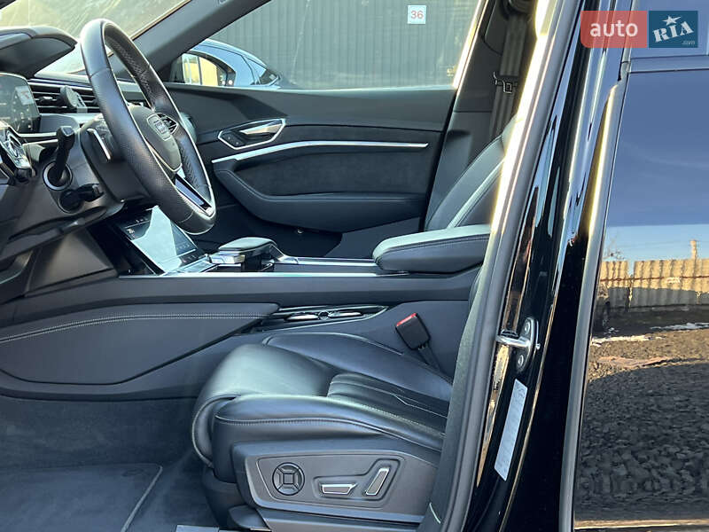 Позашляховик / Кросовер Audi e-tron S Sportback 2022 в Луцьку