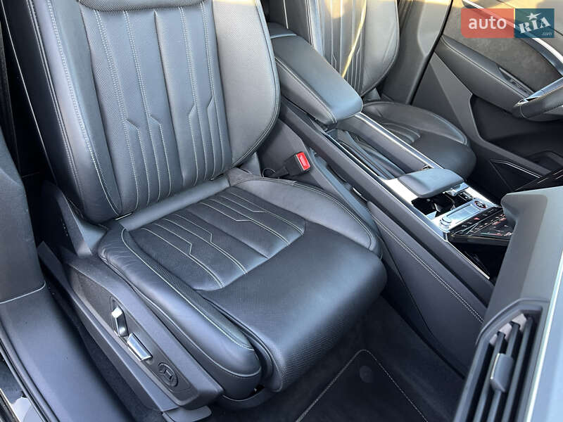 Позашляховик / Кросовер Audi e-tron S Sportback 2022 в Луцьку