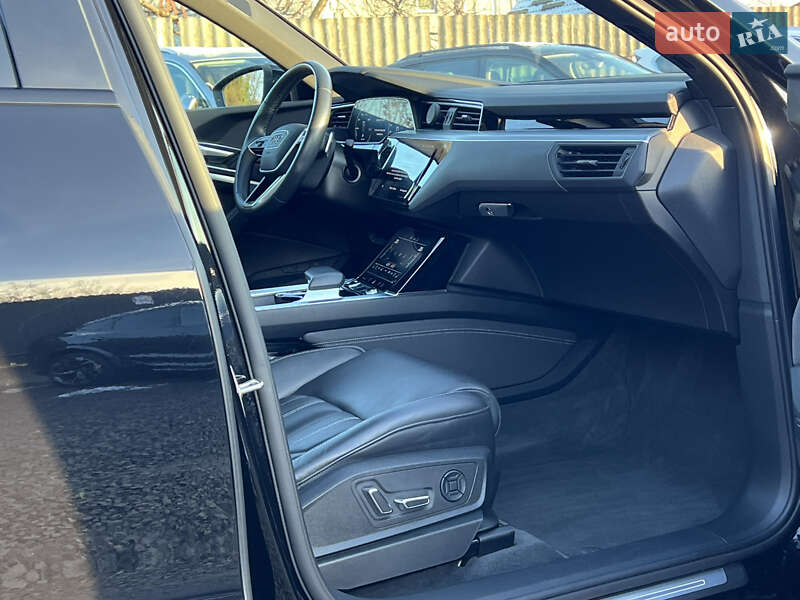 Позашляховик / Кросовер Audi e-tron S Sportback 2022 в Луцьку