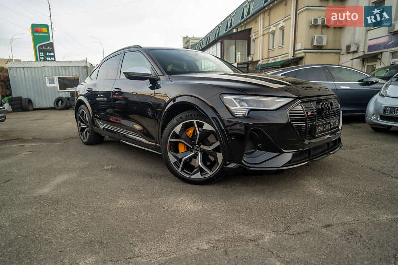 Внедорожник / Кроссовер Audi e-tron S Sportback 2022 в Киеве