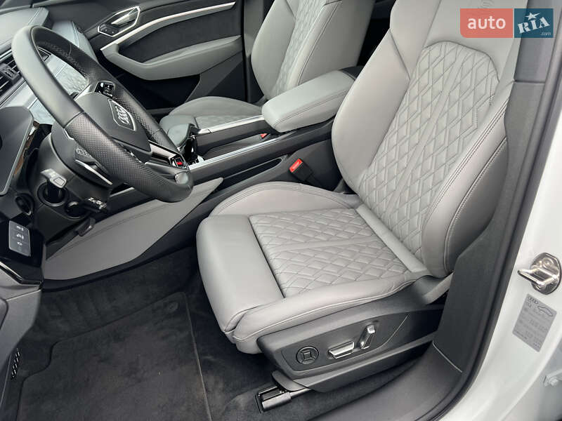 Позашляховик / Кросовер Audi e-tron S Sportback 2023 в Луцьку