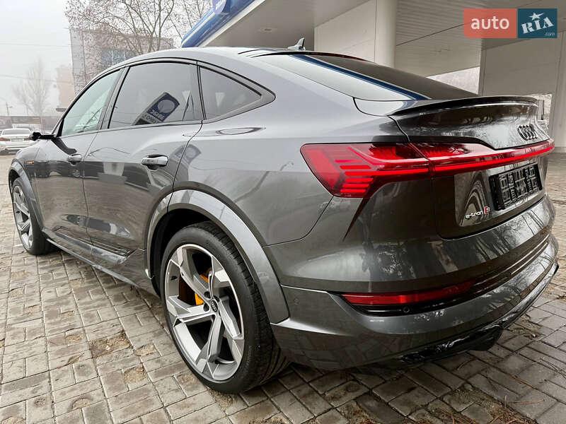 Внедорожник / Кроссовер Audi e-tron S Sportback 2022 в Днепре