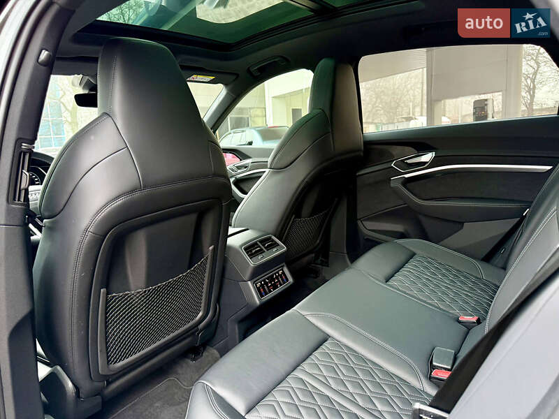 Внедорожник / Кроссовер Audi e-tron S Sportback 2022 в Днепре