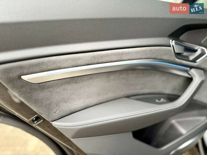 Внедорожник / Кроссовер Audi e-tron S Sportback 2022 в Днепре