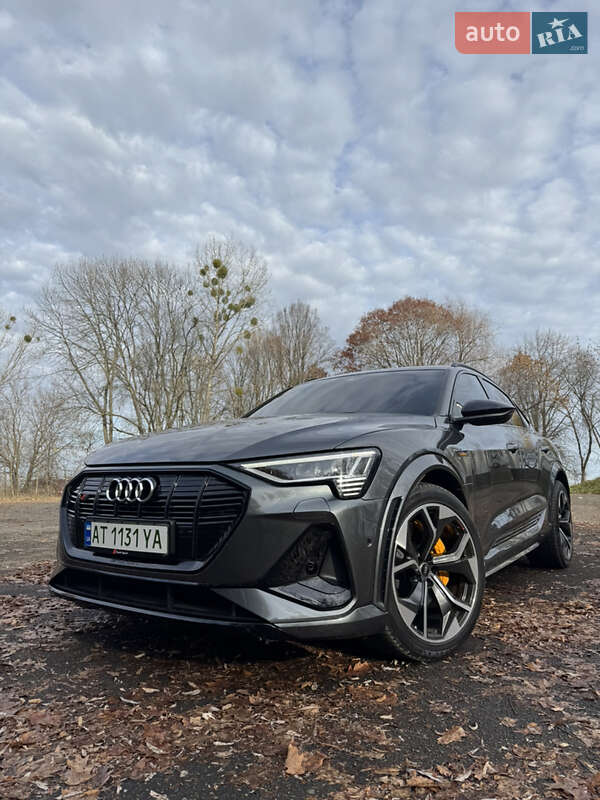Внедорожник / Кроссовер Audi e-tron S Sportback 2023 в Калуше