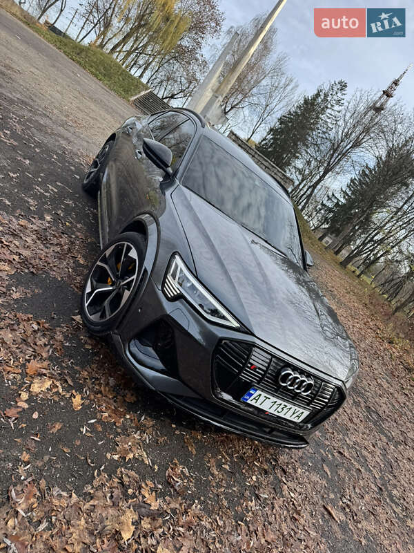 Внедорожник / Кроссовер Audi e-tron S Sportback 2023 в Калуше